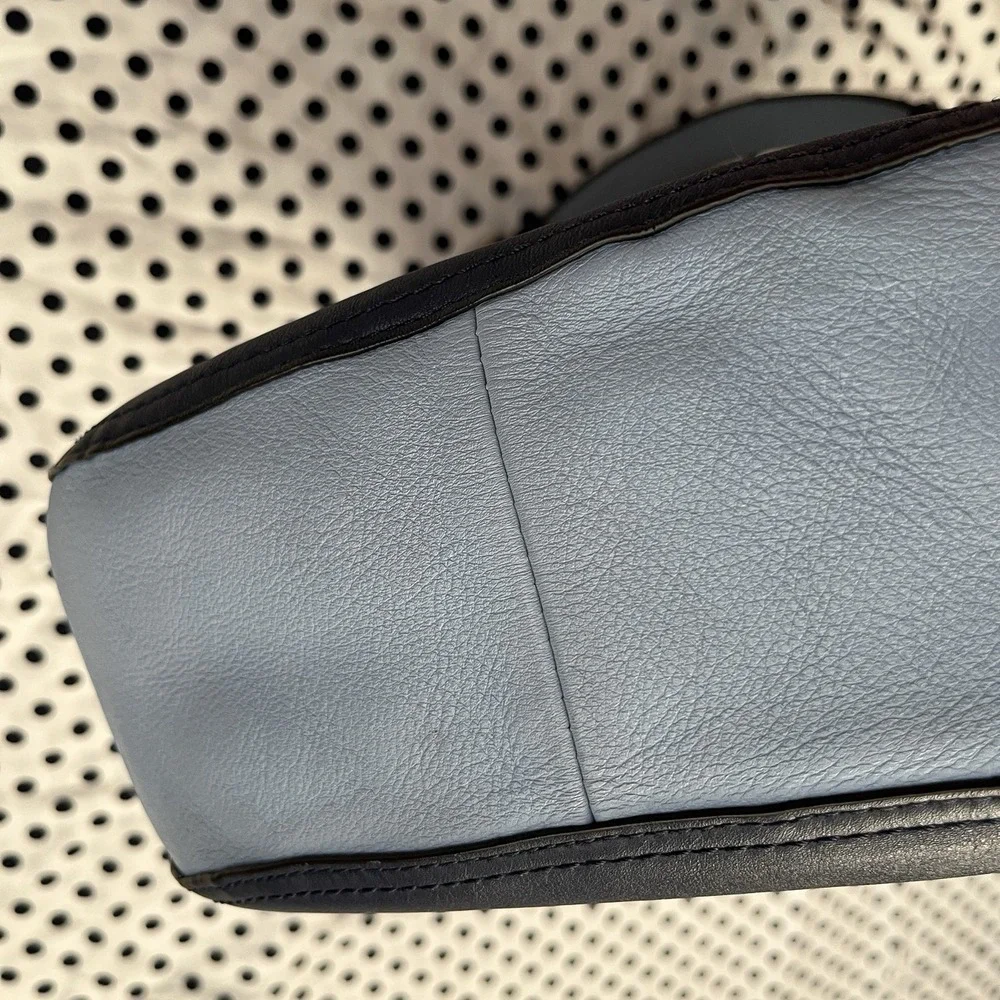 Coach Willis Archive Two Tone Navy Blue Leather Saddle Shoulder Bag 22409